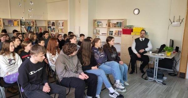 A holokauszt emléknapja és krókuszprojekt
